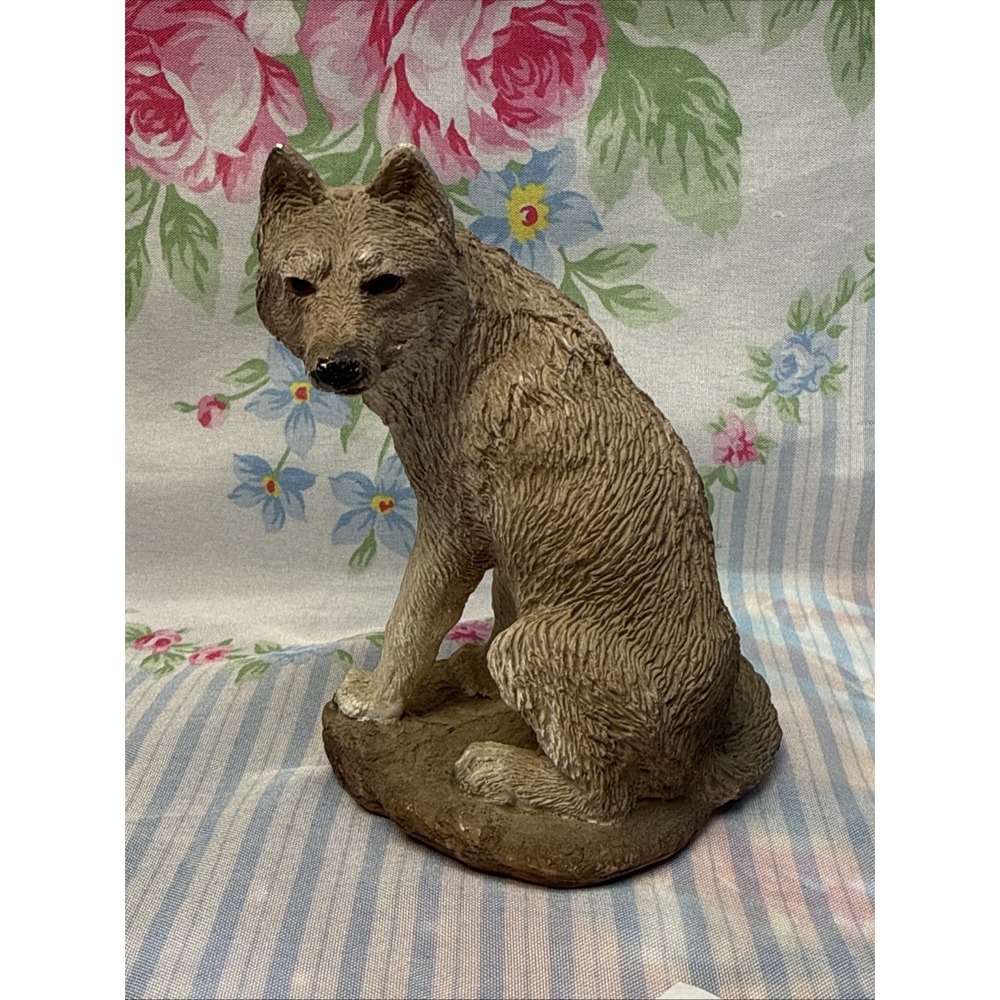 Vintage Living Stone Inc.‎ Wolf Figurine "The Sentry" 1994 4" Tall